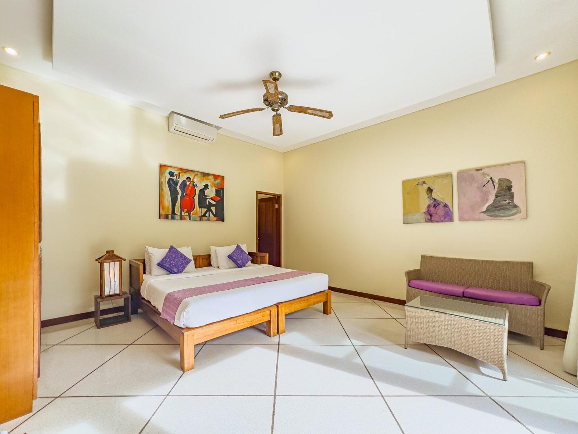 Villa Bugis Drupadi Seminyak Rum bild