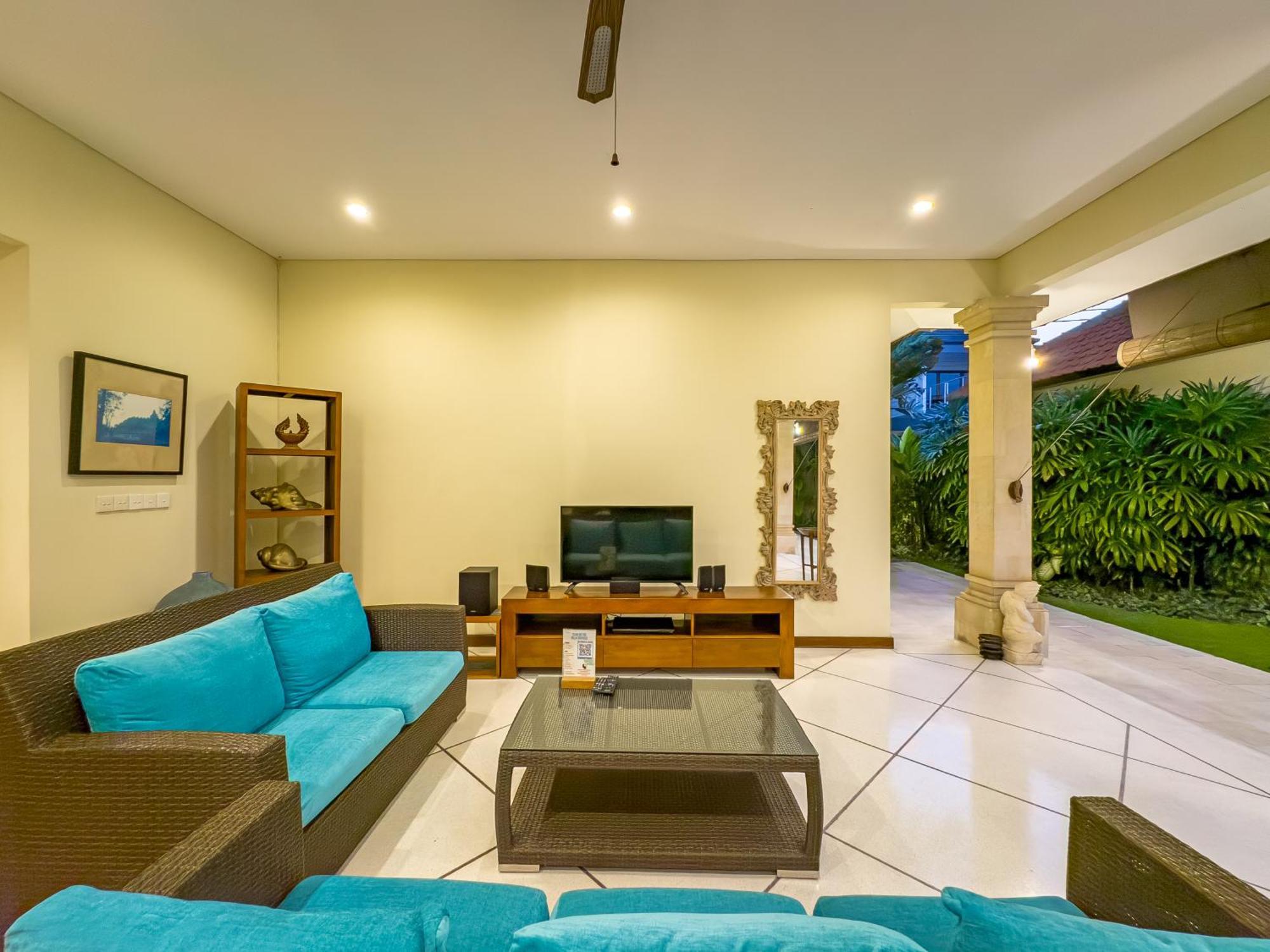 Villa Bugis Drupadi Seminyak Rum bild