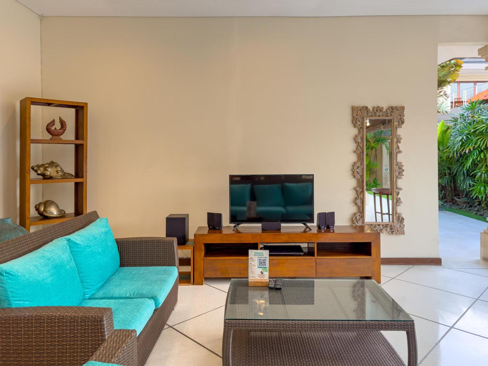 Villa Bugis Drupadi Seminyak Rum bild