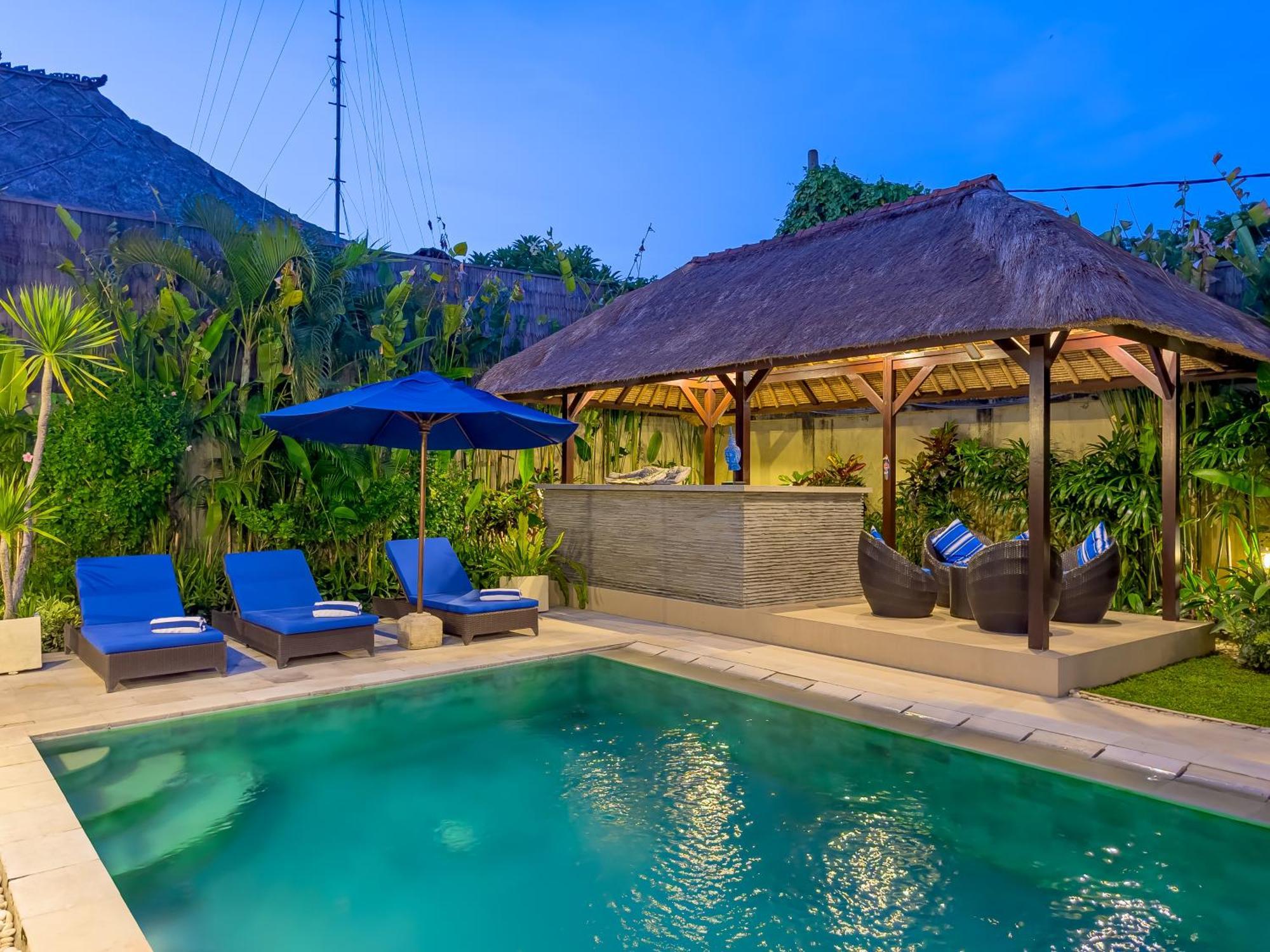 Villa Bugis Drupadi Seminyak Rum bild