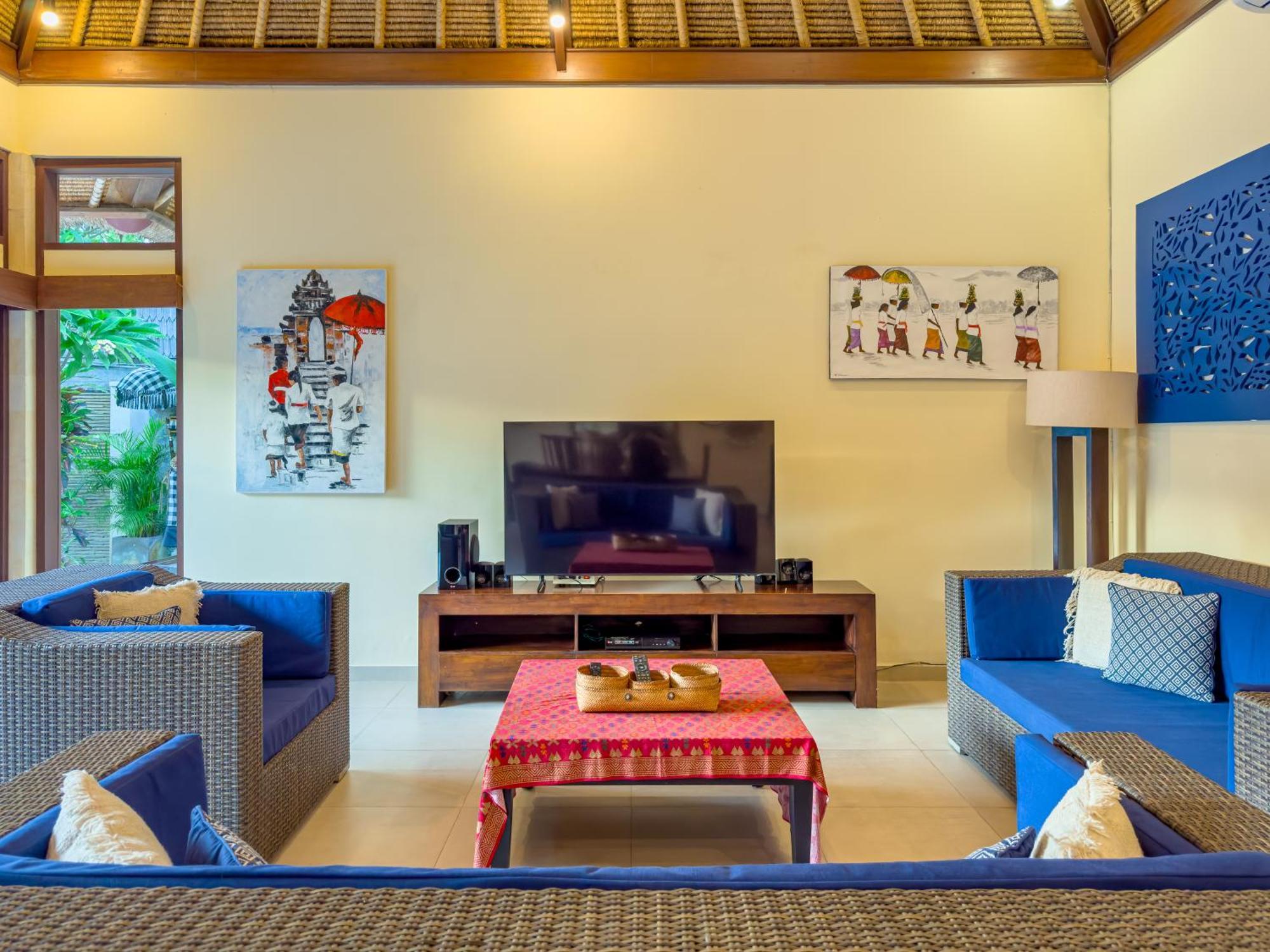 Villa Bugis Drupadi Seminyak Rum bild