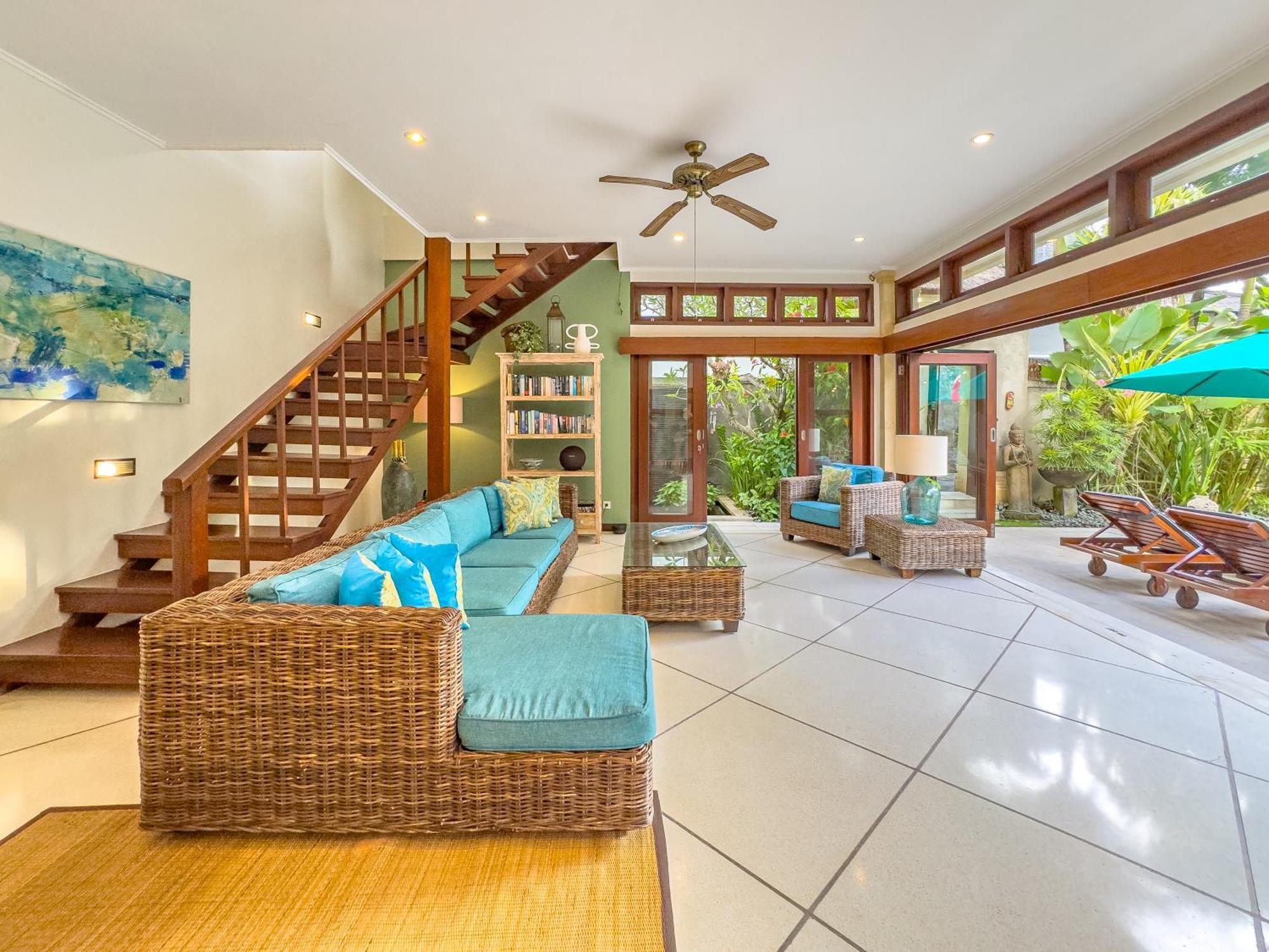Villa Bugis Drupadi Seminyak Rum bild