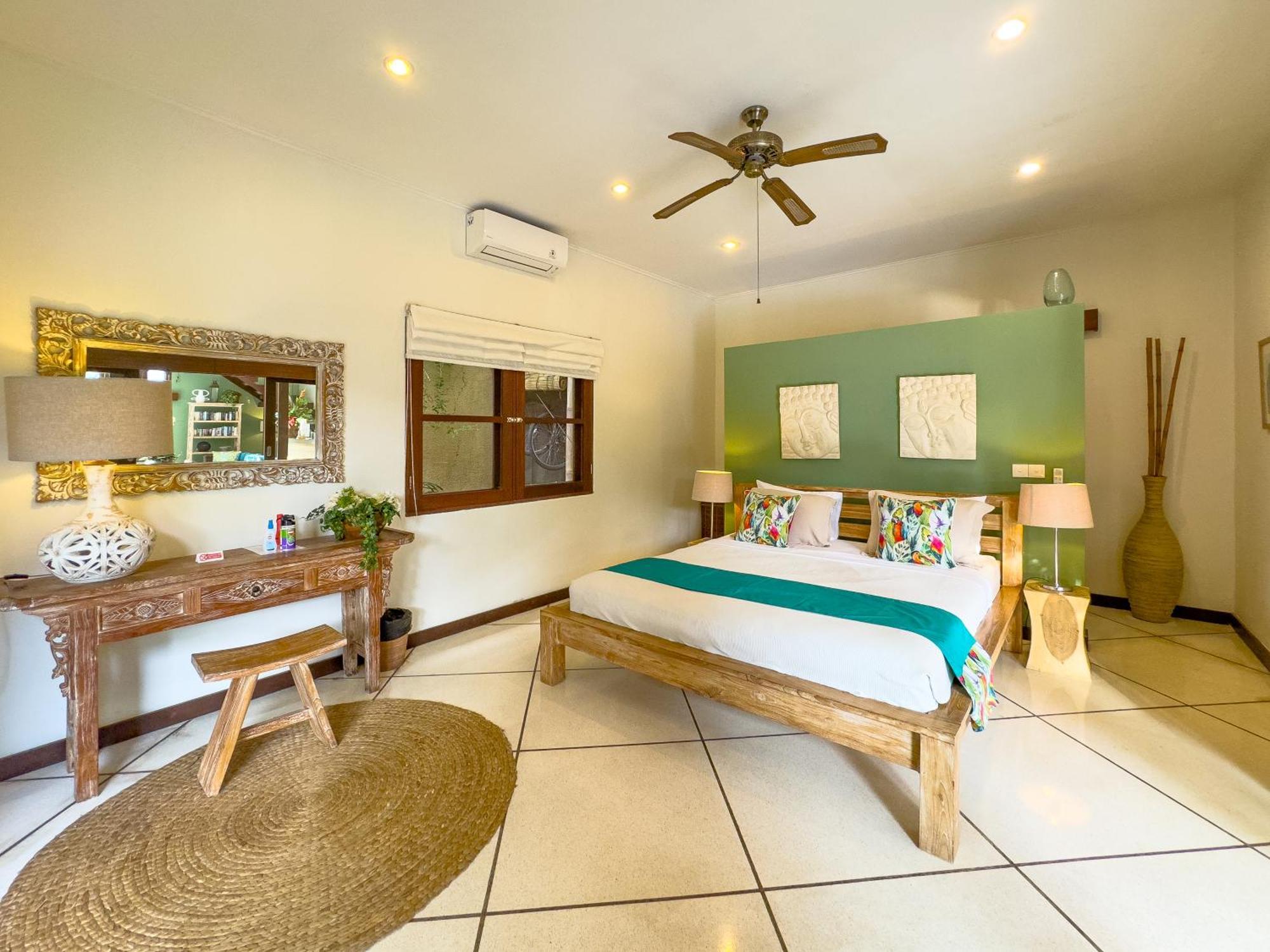 Villa Bugis Drupadi Seminyak Rum bild